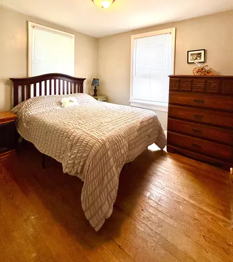 Bedroom - 210 E Ash St, Three Oaks, MI 49128 photo 2 of 2