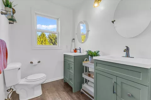 Bath - 3123 140th Ave, Salem, MI 49323 photo 3 of 6
