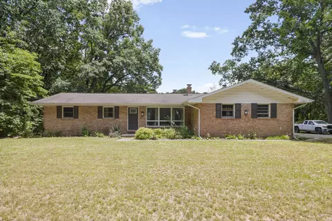 2135 S 13th St, Niles, MI 49120