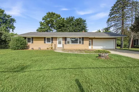8718 Kephart Ln, Oronoko, MI 49103