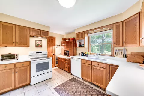 Kitchen - 5515 Kaiser Rd, Chikaming, MI 49125 photo 3 of 3