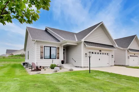 10333 S Noellyn Dr, Berrien Springs, MI 49103