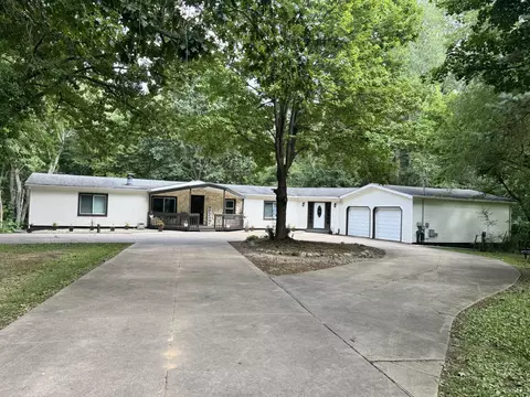 2888 Lyons Ave, Kalamazoo, MI 49048