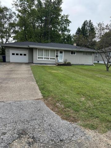 1060 Indiana Ave, Benton Harbor, MI 49022