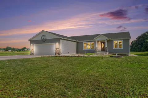3170 Pine Lake St, Howard, MI 49120
