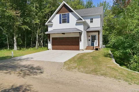 453 Sunset Pkwy, Casco, MI 49090