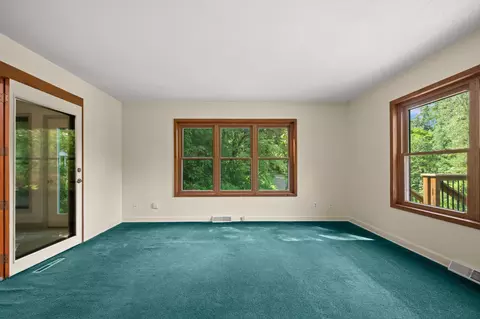 Living - 500 Tuttle Rd, Baroda, MI 49101 photo 5 of 6