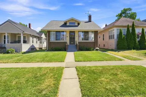 834 Lewis Ave, St. Joseph, MI 49085