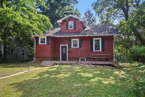 1217 Pinehurst Blvd, Kalamazoo, MI 49006