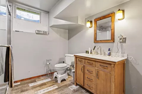 Bath - 64795 Cassopolis Rd, Calvin, MI 49031 photo 2 of 2