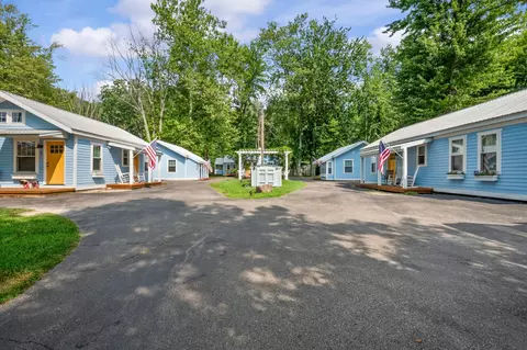 5358 Paw Paw Lake Rd, Coloma, MI 49038