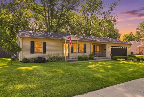 1063 Hazel St, South Haven, MI 49090