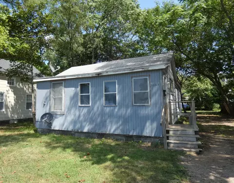 1065 Superior St, Benton Harbor, MI 49022