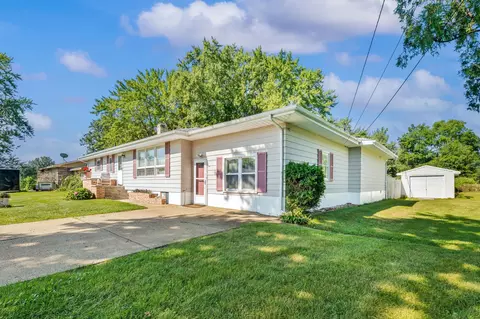 1864 Greenly Ave, Benton Harbor, MI 49022