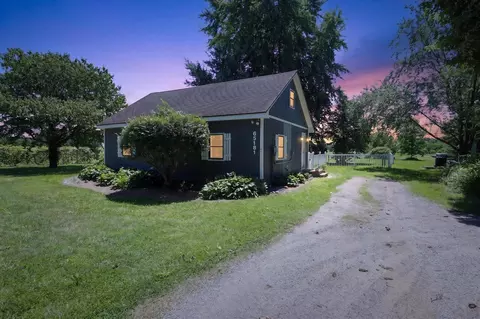 65181 County Road 342, Keeler, MI 49057
