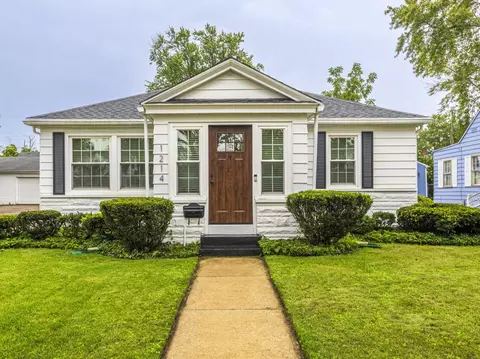 1214 Mohawk Ln, St. Joseph, MI 49085