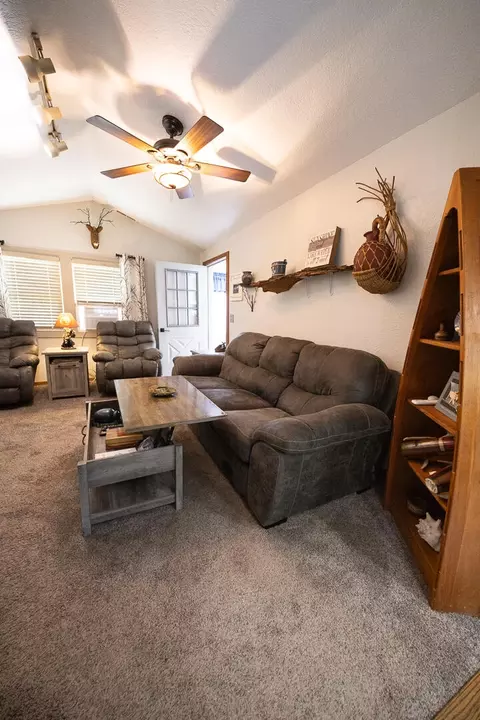 Living - 9728 Lakeview Dr, Jerome, MI 49249 photo 2 of 8