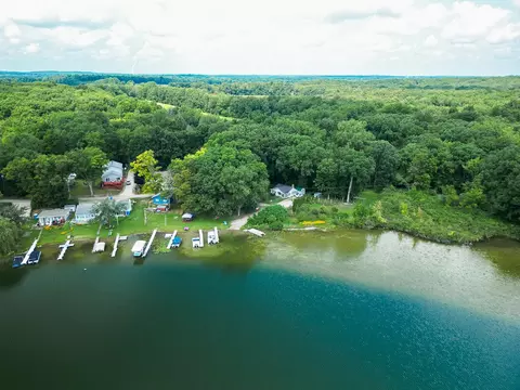 View/Area - 9728 Lakeview Dr, Jerome, MI 49249 photo 4 of 6