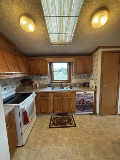 Kitchen - 8670 N Baldwin Rd, Rush, MI 48841 photo 2 of 4
