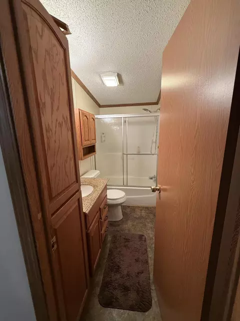 Bath - 8670 N Baldwin Rd, Rush, MI 48841 photo 4 of 6