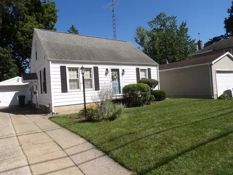 211 N 14th St, Niles, MI 49120