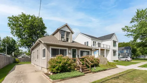 113 S Haven St, South Haven, MI 49090