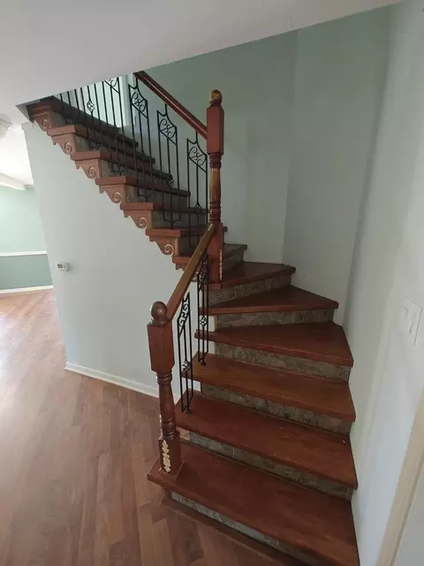 Entry Way - 22301 Forest Ave, Lagrange, MI 49031 photo 3 of 4
