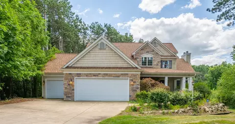 5789 Rolling Pines Ct, Texas, MI 49009