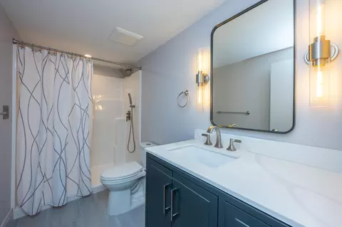Bath - 2475 Cedar Path, Shoreham, MI 49085 photo 9 of 10