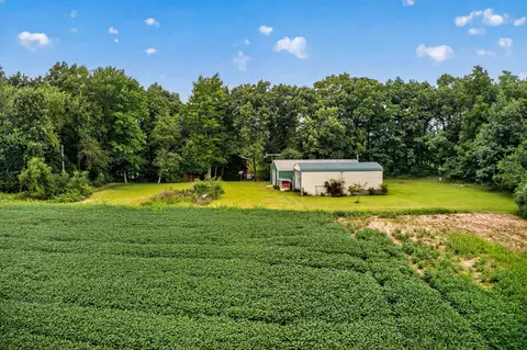 Exterior - 61519 Neaman Rd, Lockport, MI 49042 photo 4 of 13