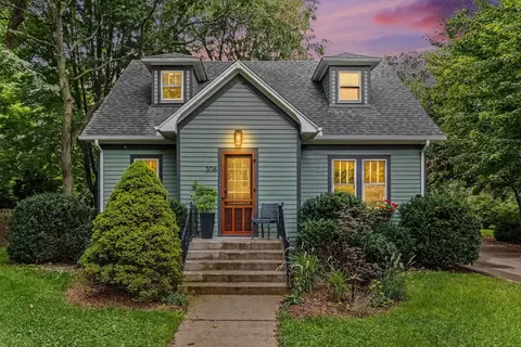 308 S Barker St, New Buffalo, MI 49117
