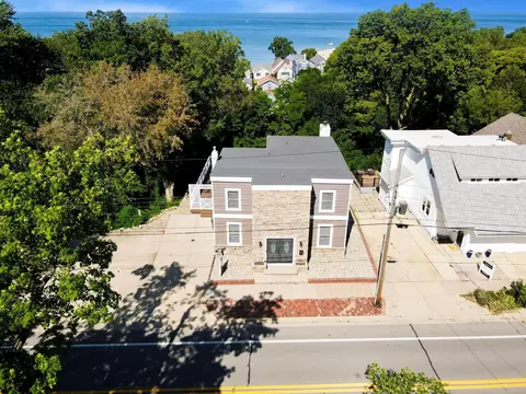 1008 Lake Blvd, St. Joseph, MI 49085