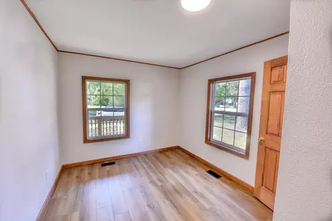 Bedroom - 1621 Maple St, Niles, MI 49120 photo 2 of 2