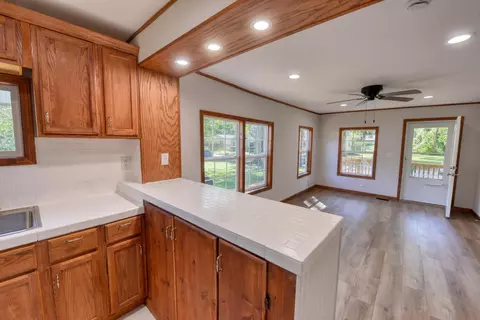 Living - 1621 Maple St, Niles, MI 49120 photo 2 of 2