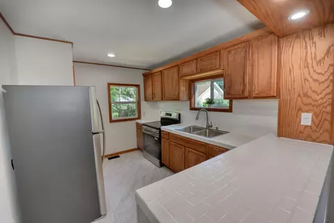 Kitchen - 1621 Maple St, Niles, MI 49120 photo 1 of 5