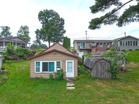 70855 Hollywood Shores Dr, Porter, MI 49130