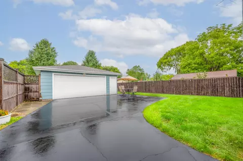 Exterior - 1307 Marion Ave, St. Joseph, MI 49085 photo 4 of 5