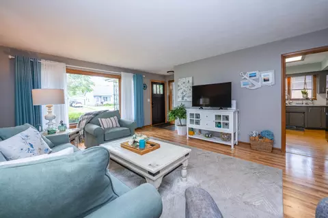 Living - 1307 Marion Ave, St. Joseph, MI 49085 photo 3 of 3