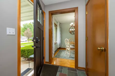 Entry Way - 1307 Marion Ave, St. Joseph, MI 49085 photo 2 of 4