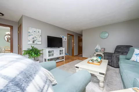 Living - 1307 Marion Ave, St. Joseph, MI 49085 photo 2 of 3