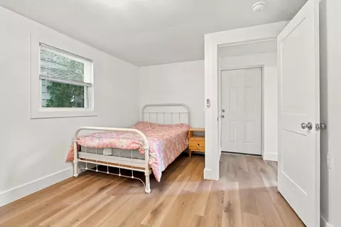 Bedroom - 1716 S 3rd St, Niles, MI 49120 photo 4 of 4
