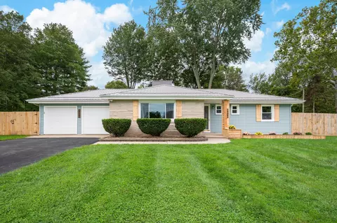 3206 Samson Dr, Niles, MI 49107