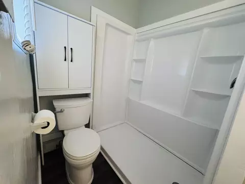 Bath - 6610 E Berrien St, Eau Claire, MI 49111 photo 1 of 2