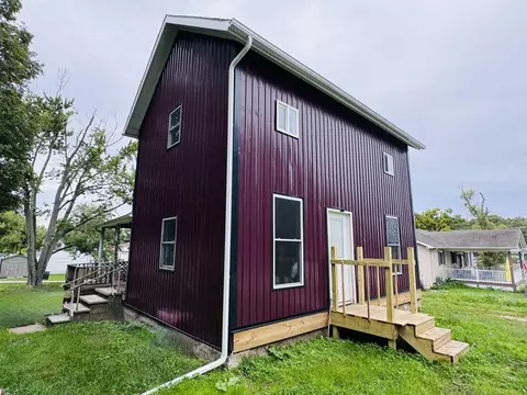 Exterior - 6610 E Berrien St, Eau Claire, MI 49111 photo 2 of 6