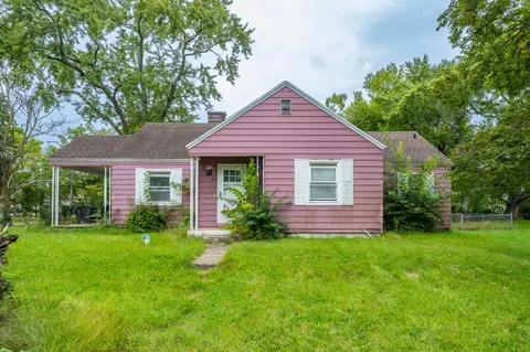 100 Helmar Ct, Benton, MI 49022