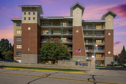 815 Wells St UNIT SOUTH, South Haven, MI 49090