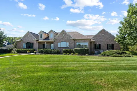 1590 W River Rd, Bertrand, MI 49120