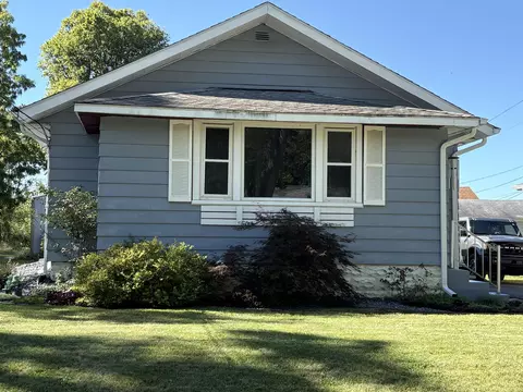 968 S 13th St, Niles, MI 49120