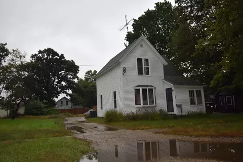 127 Michigan Ave, Hartford, MI 49057