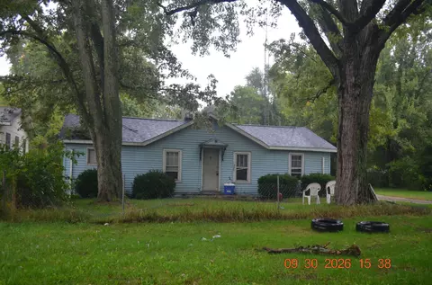 1980 Hatch Ave, Benton, MI 49022
